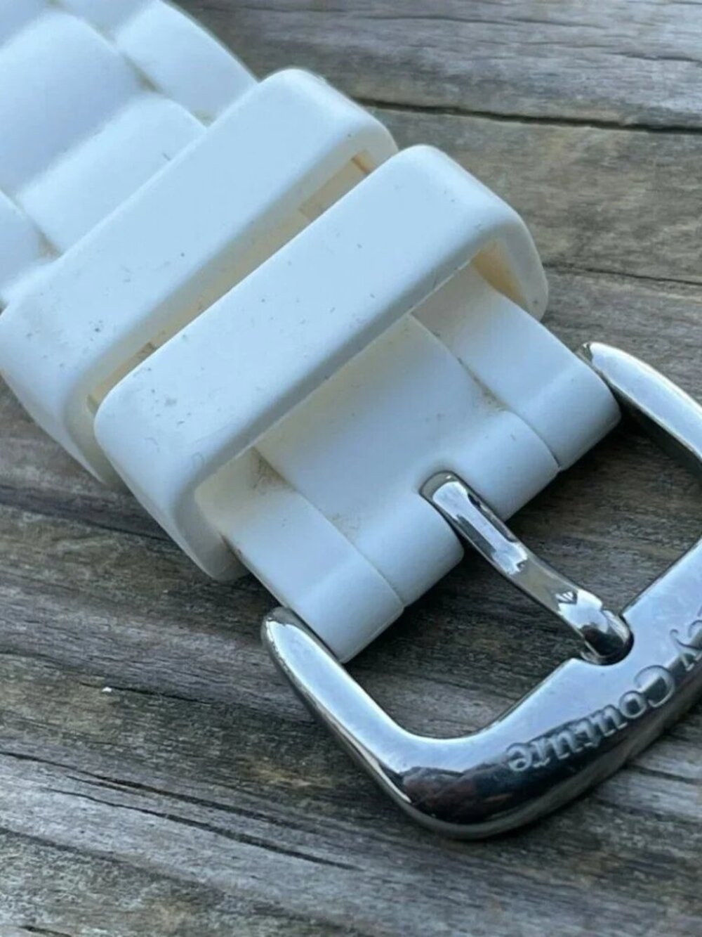 Juicy Couture Women WristWatch White Band Crystals Accents Face Analog Watch - Picture 9 of 12